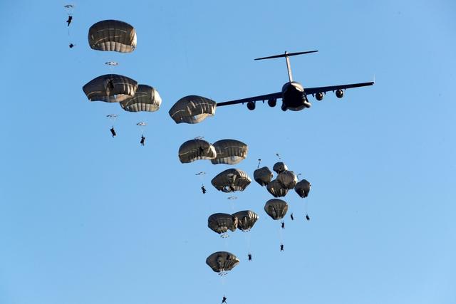 美軍22名士兵在跳傘訓練時受傷