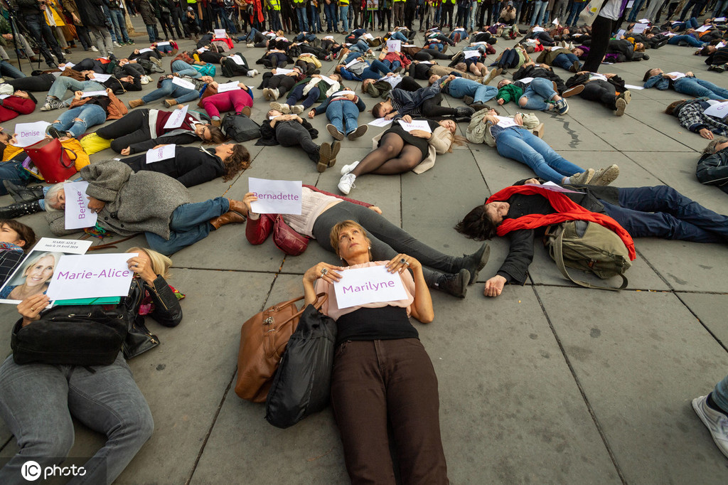 「巴黎“躺屍”抗議家暴」的圖片搜尋結果