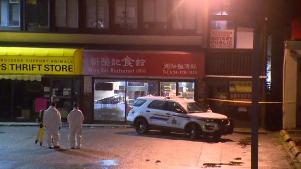加拿大58岁华人陈尸中餐馆，大批警察包围现场！警方：死因很可疑