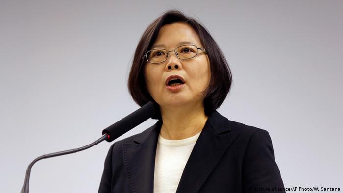 Symbolbild Taiwan Präsidentin Tsai Ing-wen (picture alliance/AP Photo/W. Santana)