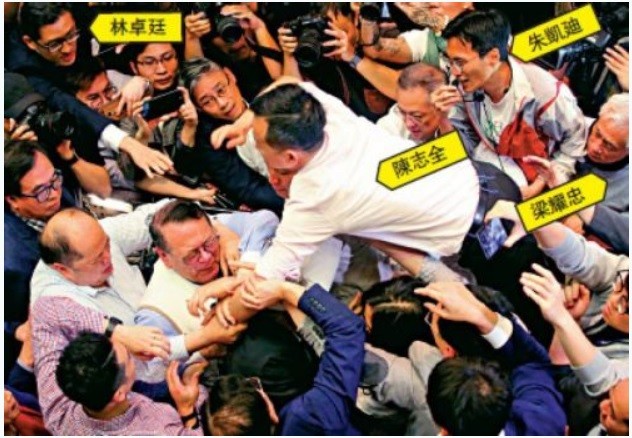 又3名香港立法會議員被捕 此前拘捕或預約拘捕至少七名_圖1-3