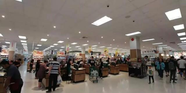 多倫多華人怒懟超市“插隊”母子卻被網友炮轟
