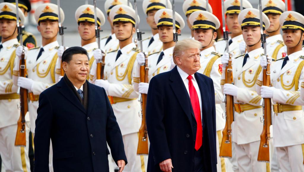 美國總統特朗普總統與中國國家主席習近平於2017年在北京舉行的歡迎儀式上