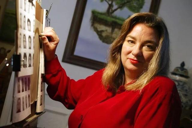 她21歲被強奸，為報仇畫7000多張犯人畫像，抓1266名犯人，很牛逼