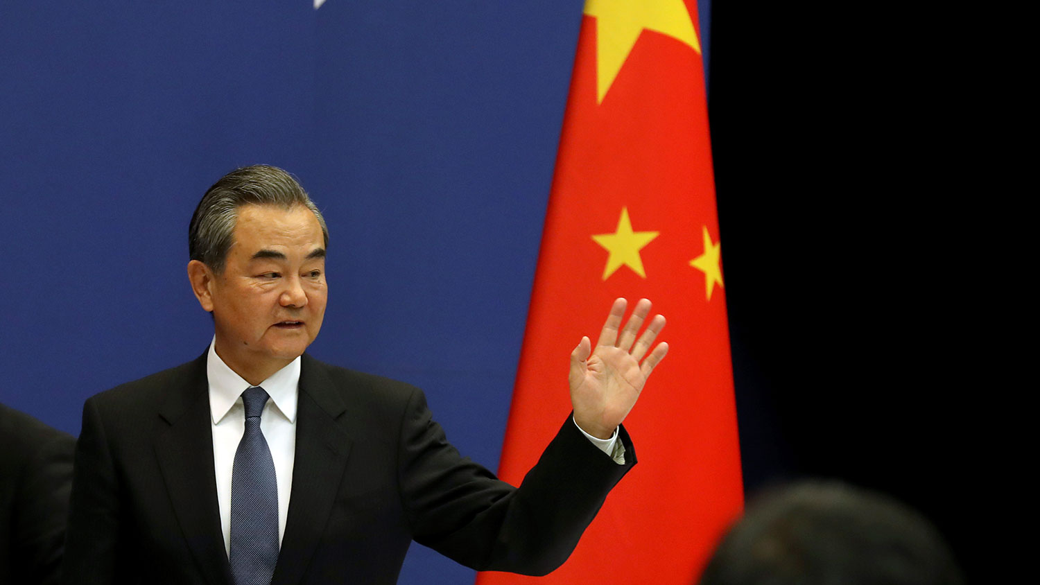 2019年4月19日，中國外交部長王毅在中外媒體吹風會上。（美聯社）