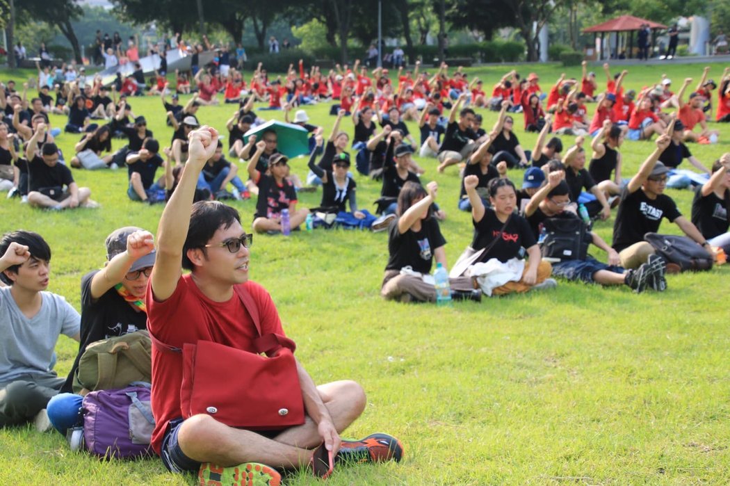 “反送中”運動在台灣社會引發反響。8月11日，數百名台灣人在台北市中央藝文公園聲援這場抗爭。