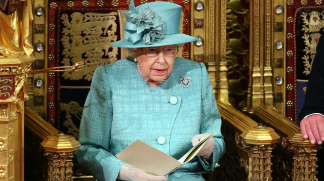 「英女王」的圖片搜尋結果
