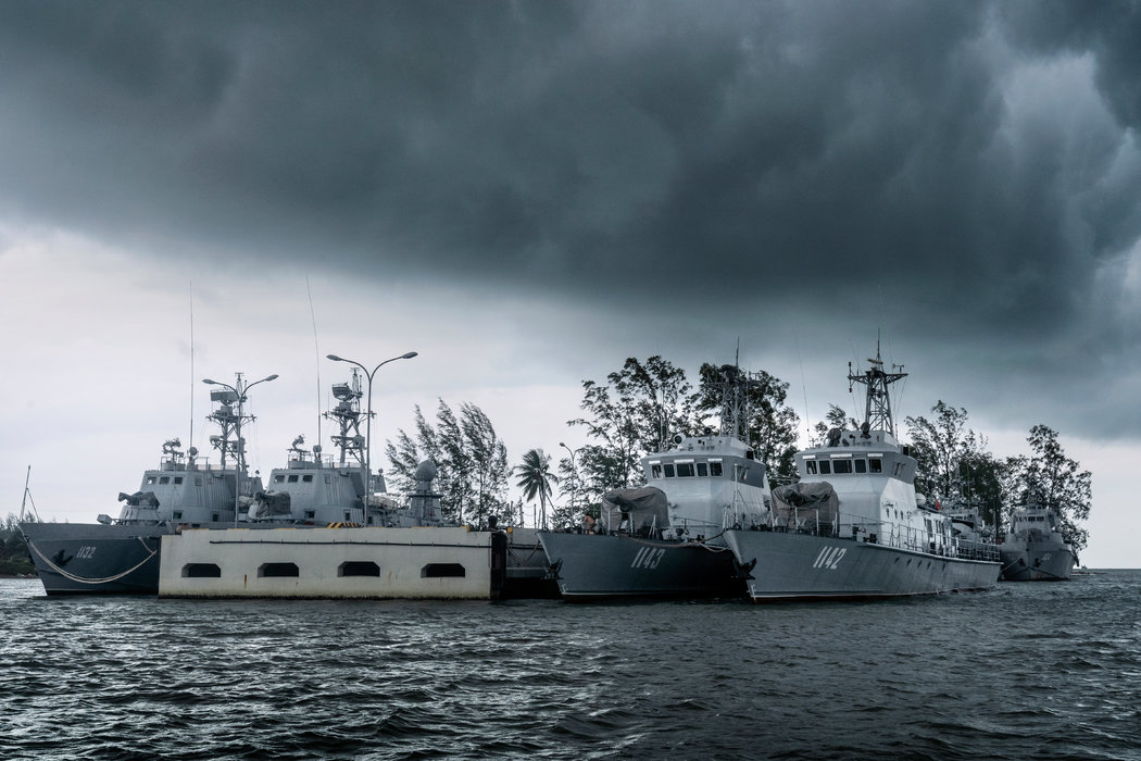 雲壤海軍基地的柬埔寨艦船。