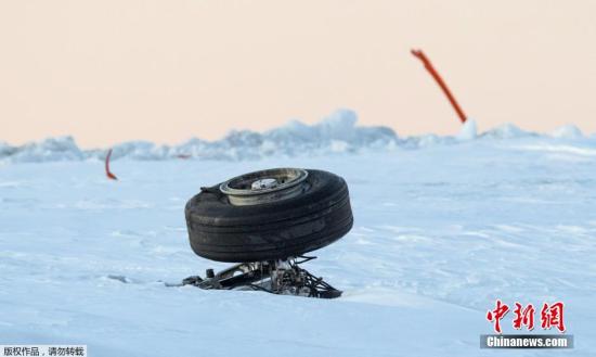 加拿大客机起飞 乘客眼瞅着轮子掉了…(图/视)