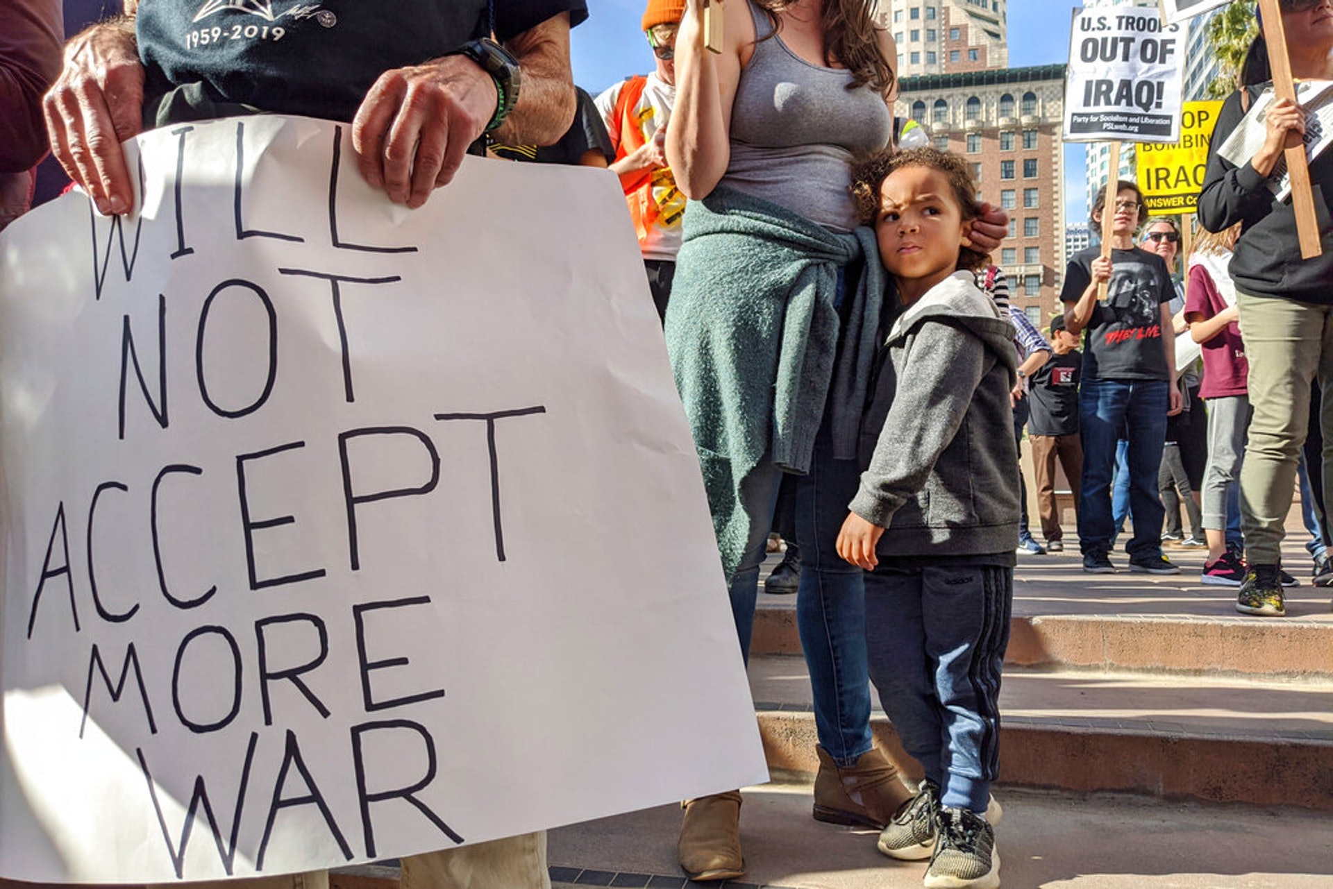 蘇萊曼尼被殺後的周末，美國本土亦出現反戰示威。圖為洛杉磯的示威。（美聯社）