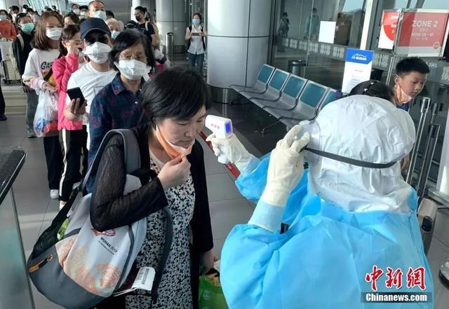 疫情之下，中國遊客滯留海外，簽證將到期……然而，這些國家為他們“破例”
