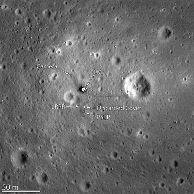 阿波羅11號著陸點近照。