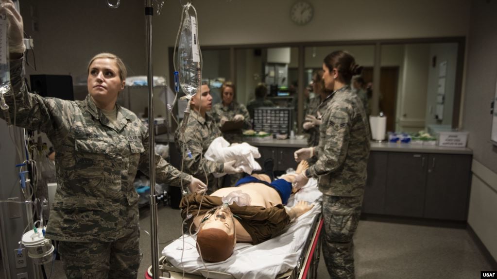 美國空軍人員進行醫療培訓（美國空軍2020年2月9日照片）