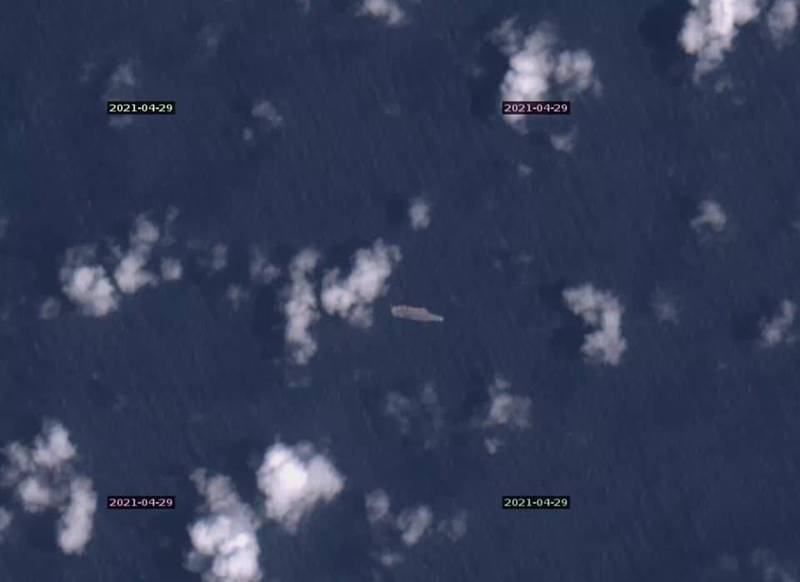 卫星拍到山东号航母出海 一天过去几乎一动不动
