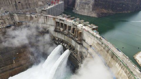 又一三峡工程！中国这水电站大坝主体完工 多项世界之最