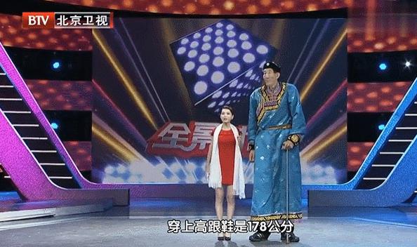 中国第一巨人：56岁闪婚小28岁妻子，不顾劝阻生下儿子