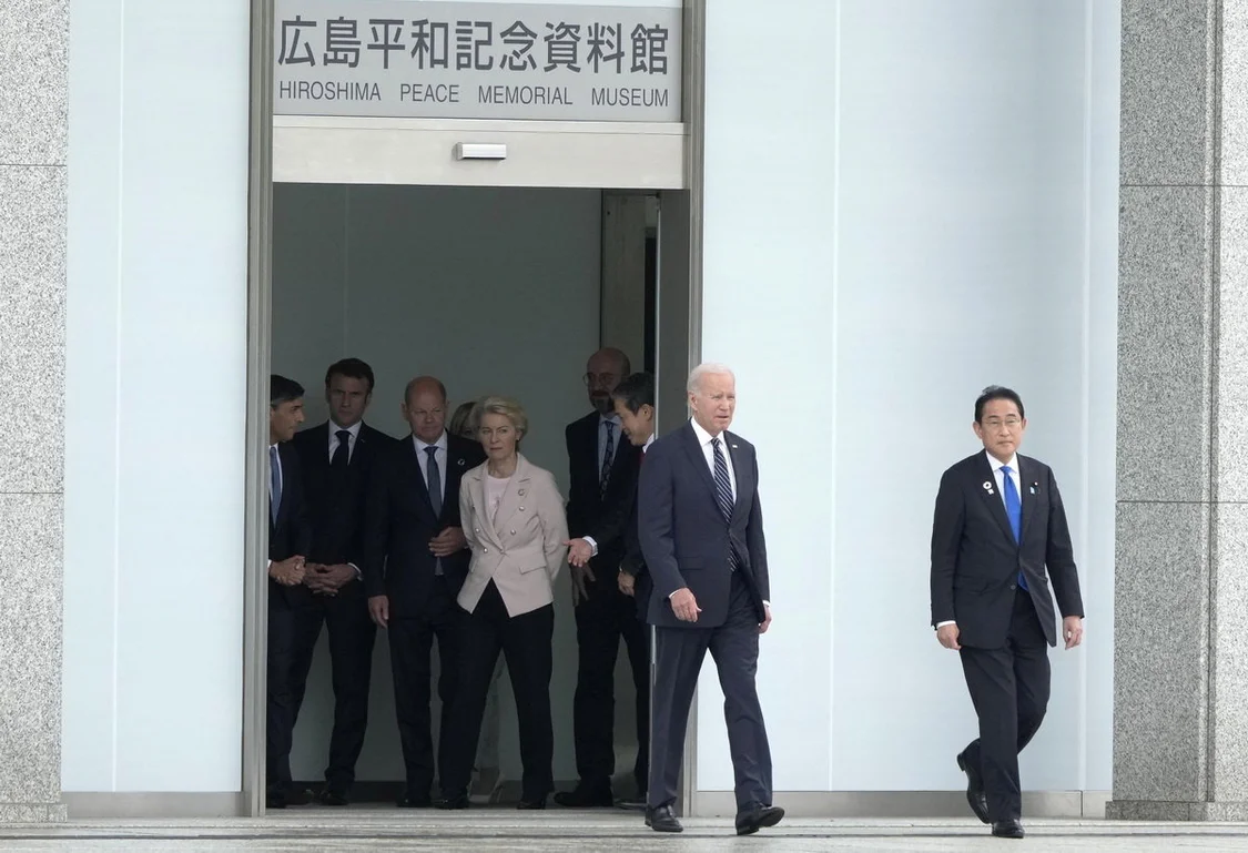 当地时间5月19日，日本广岛，日本G7峰会开幕，G7领导人全员首次一起参观广岛和平纪念资料馆。